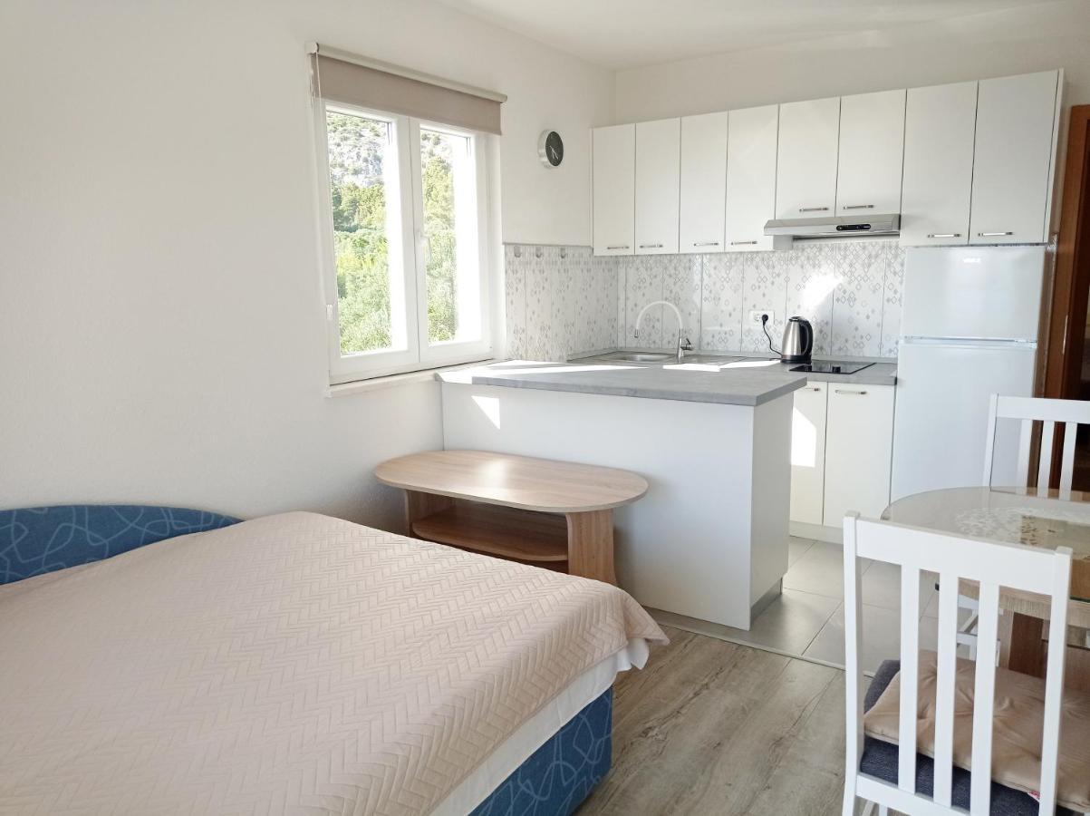 Casa Del Olivo Lägenhet Tučepi Exteriör bild
