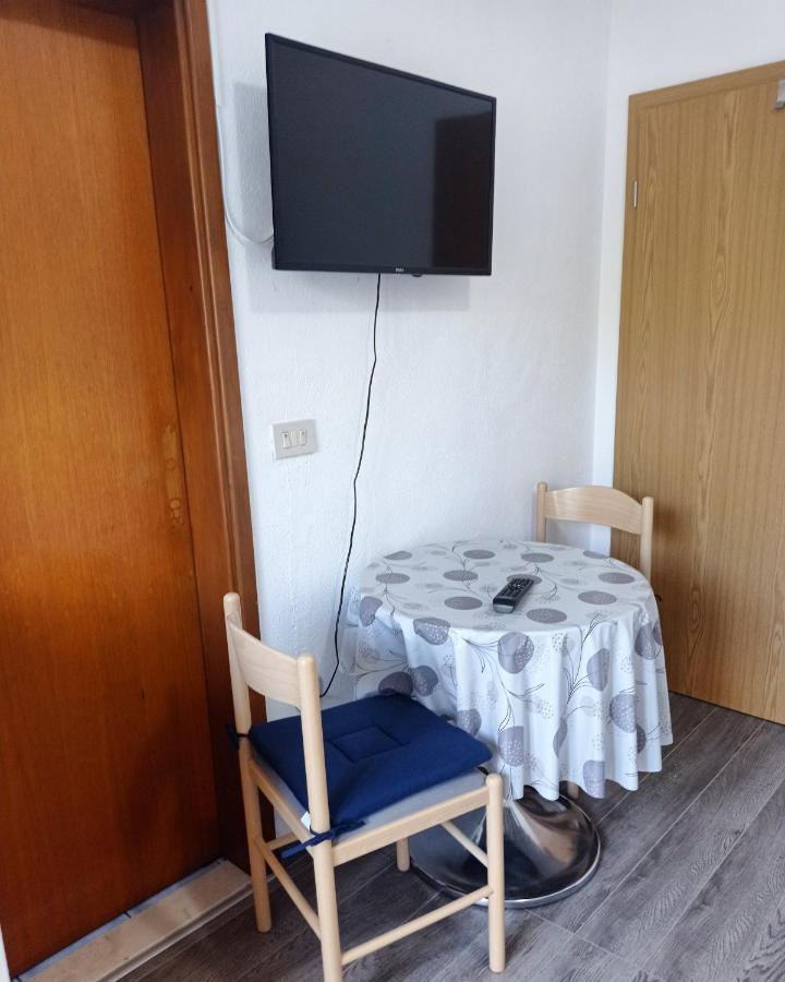 Casa Del Olivo Lägenhet Tučepi Exteriör bild