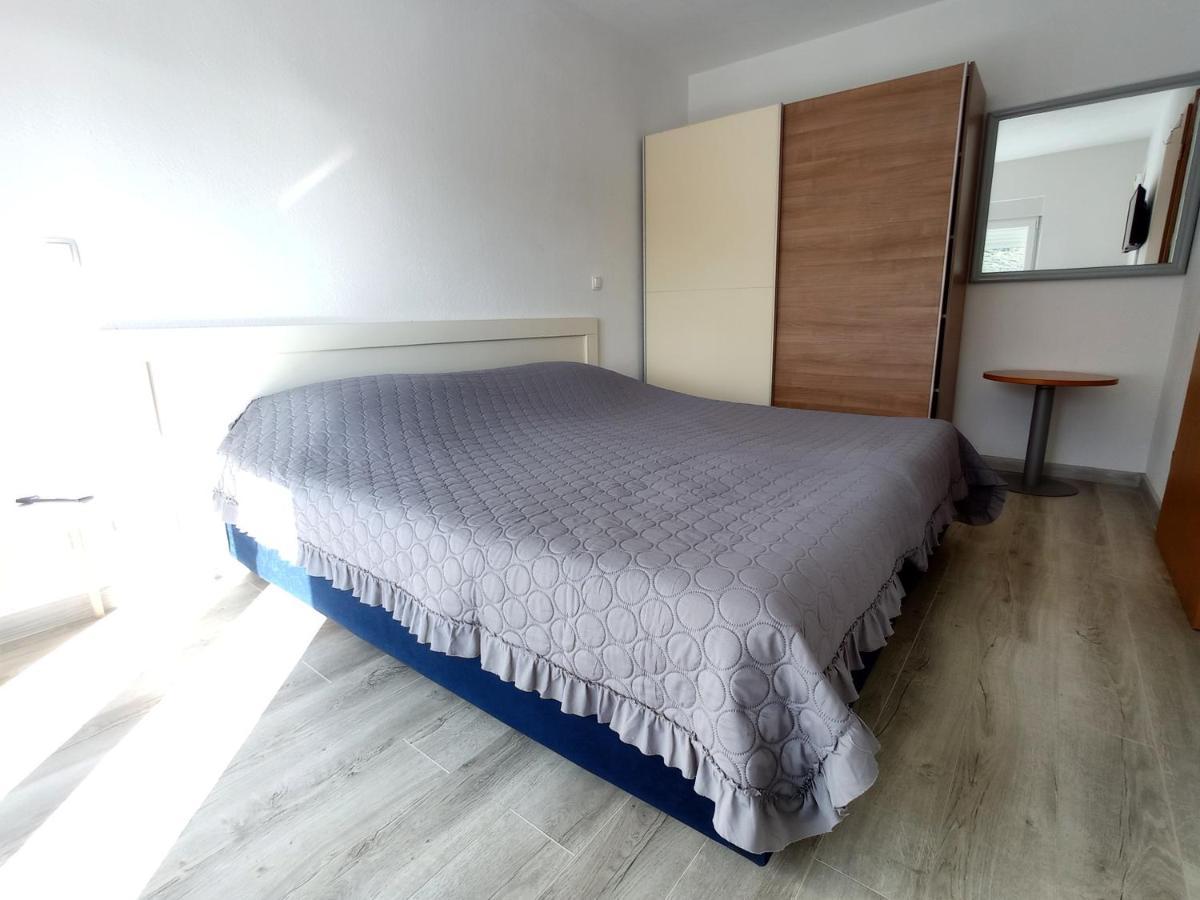 Casa Del Olivo Lägenhet Tučepi Exteriör bild